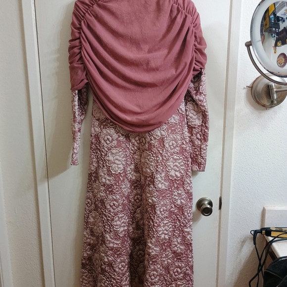 Elegant Pink Floral Women's Dress - Picture 6 of 6